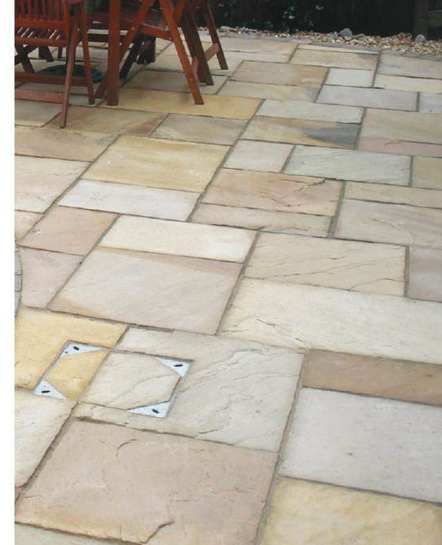 Fossil Mint riven sandstone paving